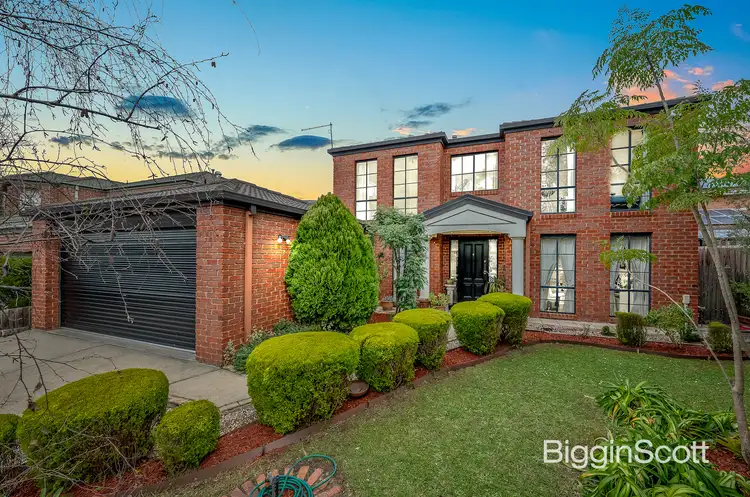6 Briar Walk, Blackburn South VIC 3130