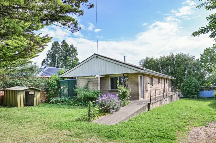 14 Molong Road, Orange NSW 2800