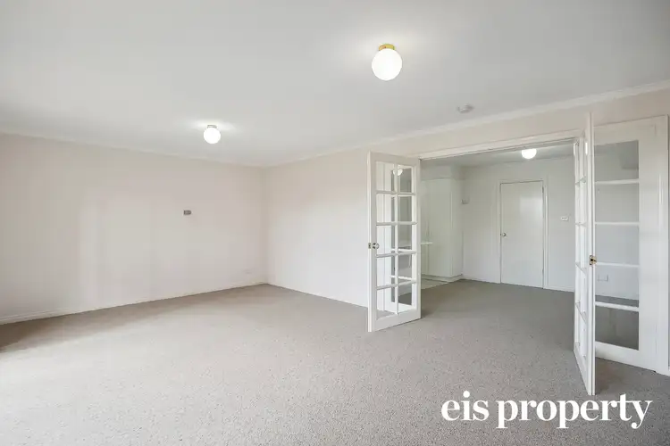 Sixth view of Homely house listing, 2/9 Montgomery Court, Sandy Bay TAS 7005