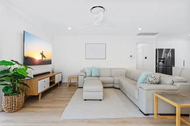 Main view of Homely house listing, 1/122 Beach Street, Cleveland QLD 4163