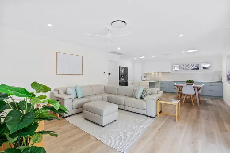 Third view of Homely house listing, 1/122 Beach Street, Cleveland QLD 4163