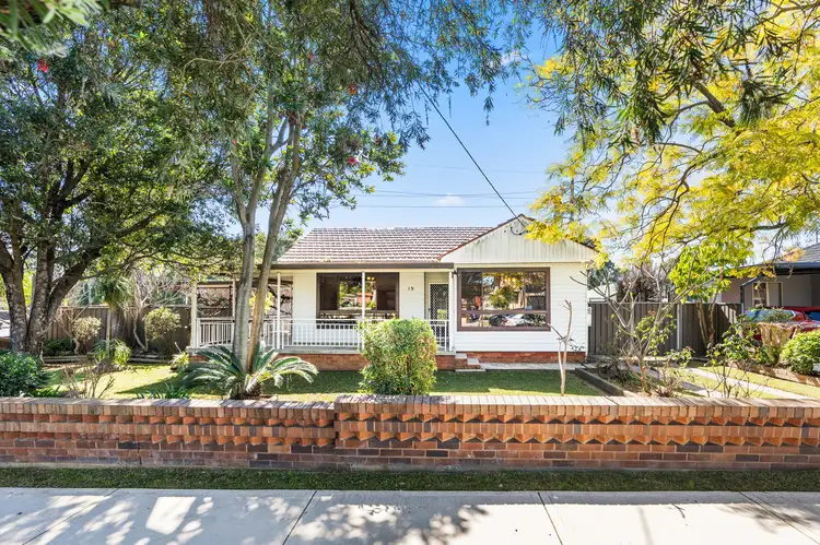 19 Taloma Avenue, Lurnea NSW 2170