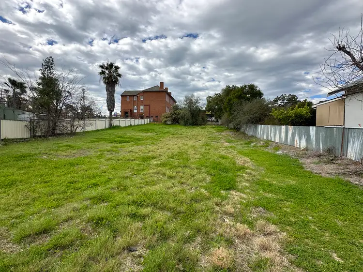 67-69 Currajong Street, Parkes NSW 2870