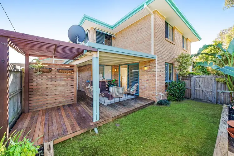1/15 Gordon Street, Labrador QLD 4215