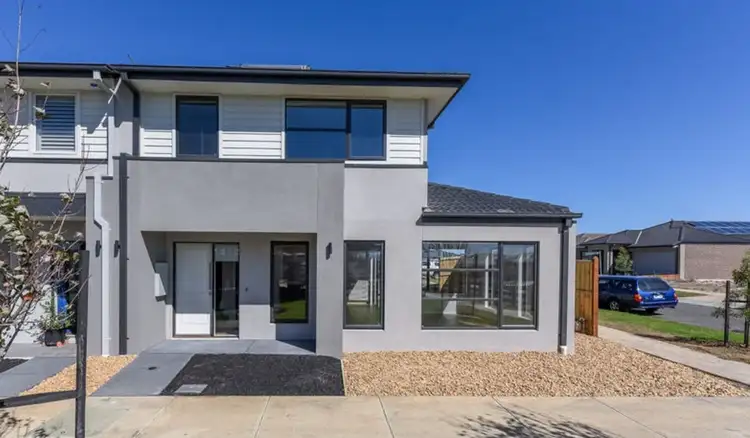 1 Sunnycroft Lane, Clyde VIC 3978