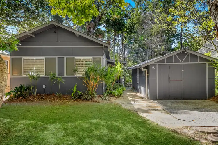 6 Emerald Avenue, Pearl Beach NSW 2256