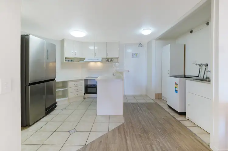 Fifth view of Homely unit listing, 2/484-488 Marine Parade, Biggera Waters QLD 4216
