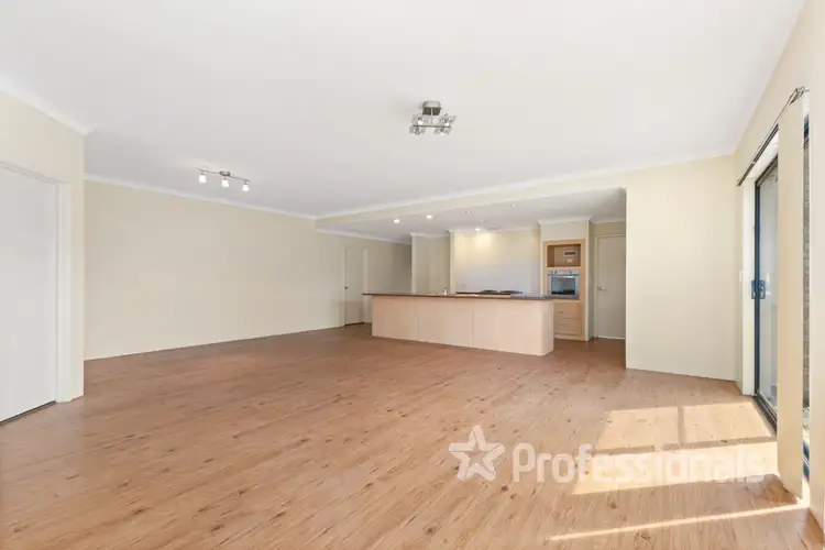 Sixth view of Homely house listing, 68 Braidwood Drive, Australind WA 6233