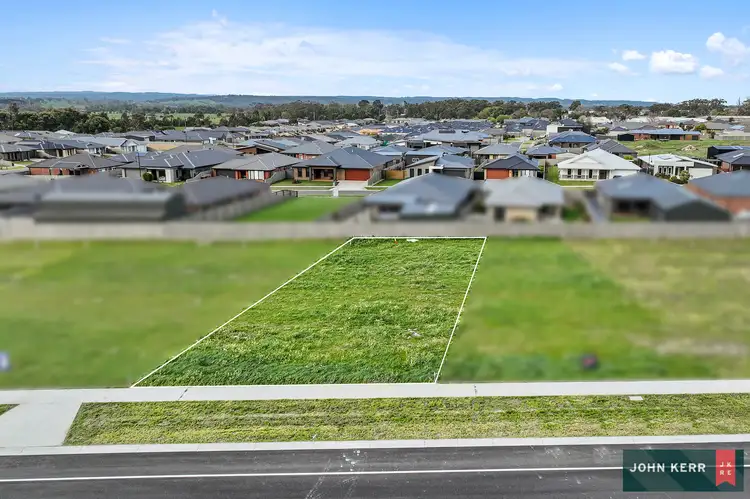 44 (Lot 815) Napoleon Boulevard, Moe VIC 3825