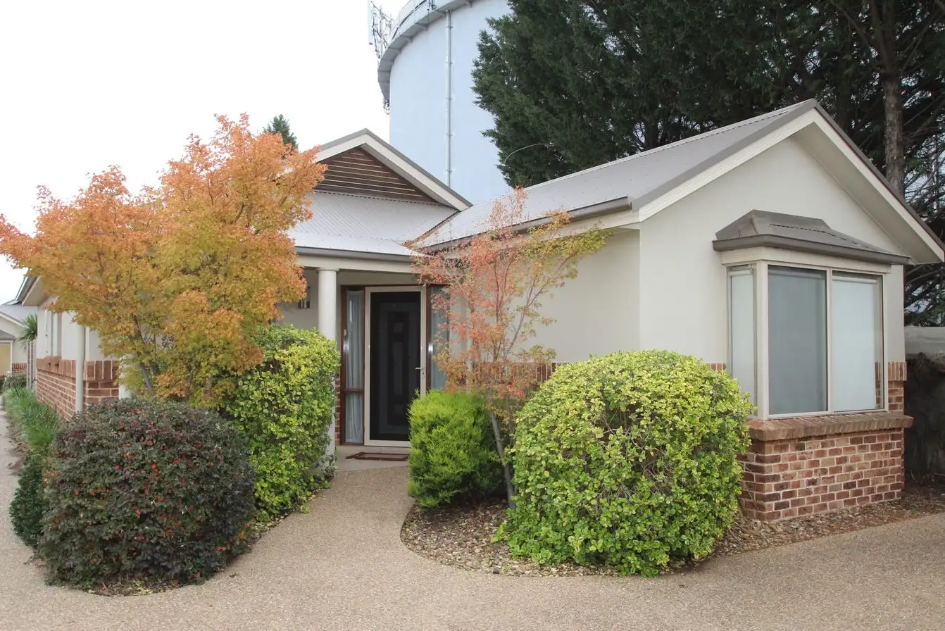 Main view of Homely house listing, 1/11 Warrigal Place, Orange NSW 2800