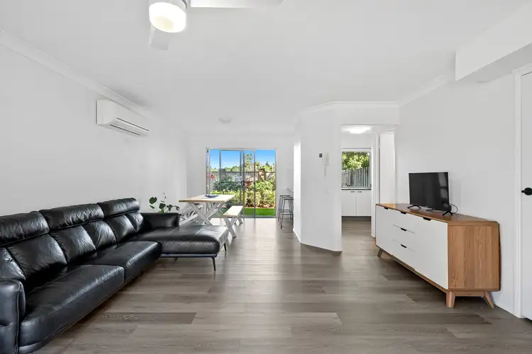 19/2 Bos Drive, Coomera QLD 4209