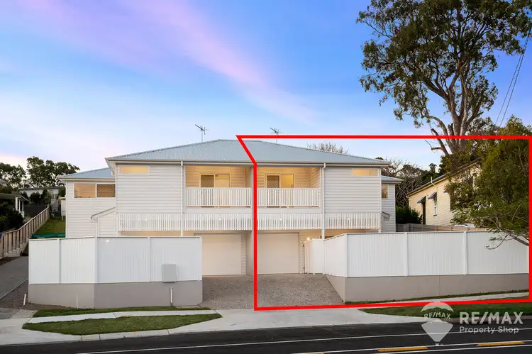2/218 Rainbow Street, Sandgate QLD 4017