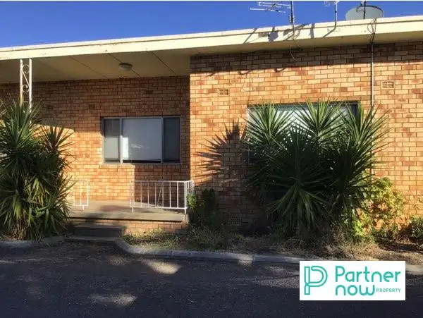 2/13 Petra Avenue, Tamworth NSW 2340
