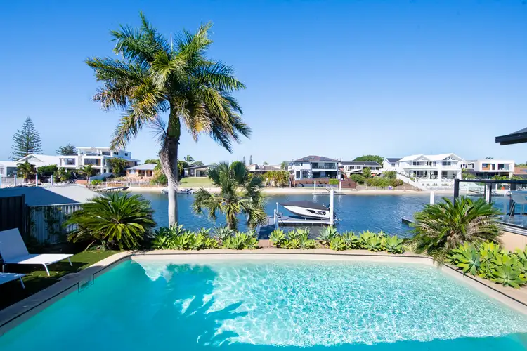 60 Gretel Drive, Mermaid Waters QLD 4218