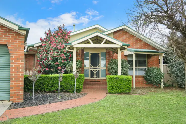 Second view of Homely house listing, 7 Mashie Way, West Wodonga VIC 3690