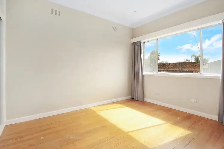 Fifth view of Homely house listing, 6 Hunt Street, Wodonga VIC 3690