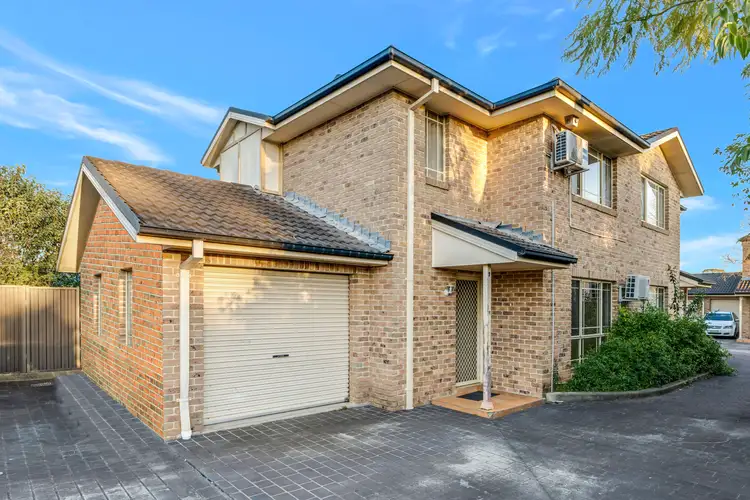 Main view of Homely townhouse listing, 3/32 William Street, Lurnea NSW 2170