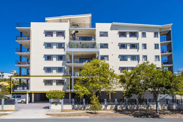 Main view of Homely unit listing, 2/11 Dix Street, Redcliffe QLD 4020