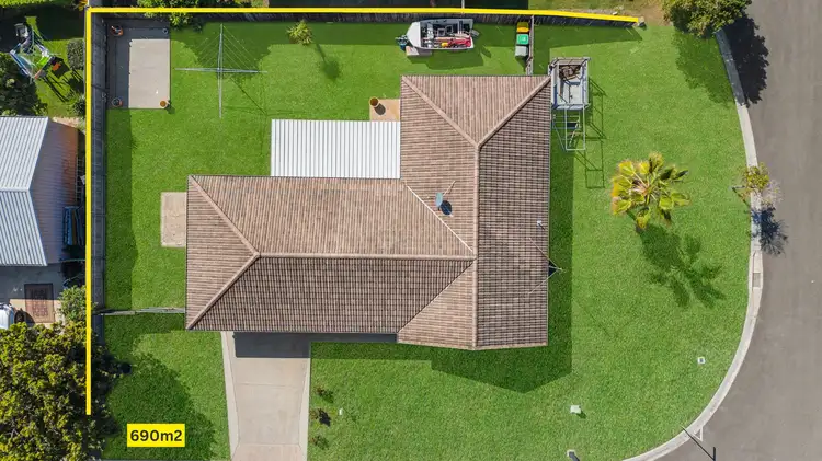 1 Bow Court, Wurtulla QLD 4575