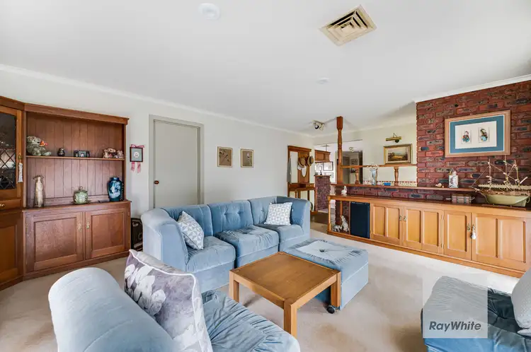 Fifth view of Homely house listing, 14 Hopetoun Court, Westmeadows VIC 3049