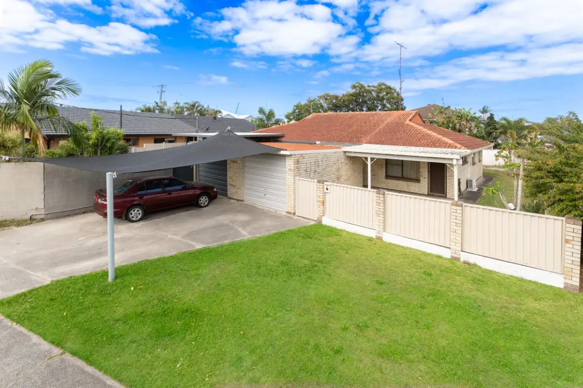 Main view of Homely semi-detached listing, 2/62 Dawn Parade, Miami QLD 4220