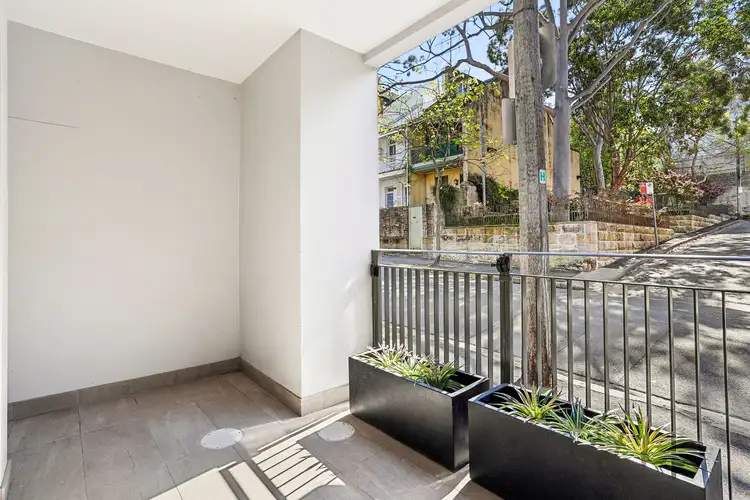 Third view of Homely apartment listing, 4/74-76 Surrey Street, Darlinghurst NSW 2010