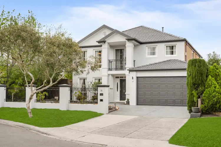18 Huntingtower Crescent