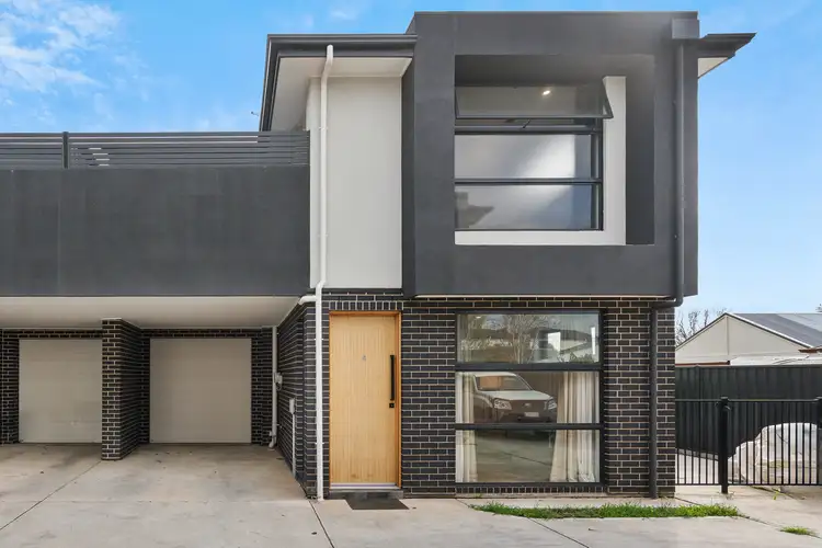 9 Mayfield Avenue