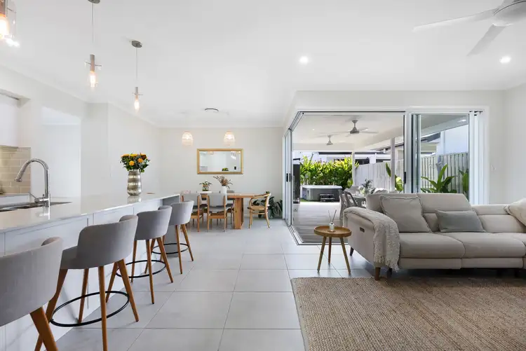 Second view of Homely house listing, 20 Meadow Circuit, Helensvale QLD 4212