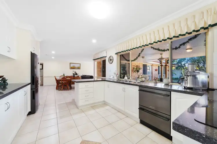 Second view of Homely house listing, 8 Kentwell Place, Wishart QLD 4122