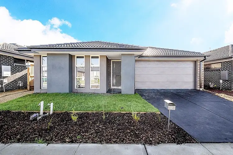 24 Millicent Parade, Officer VIC 3809