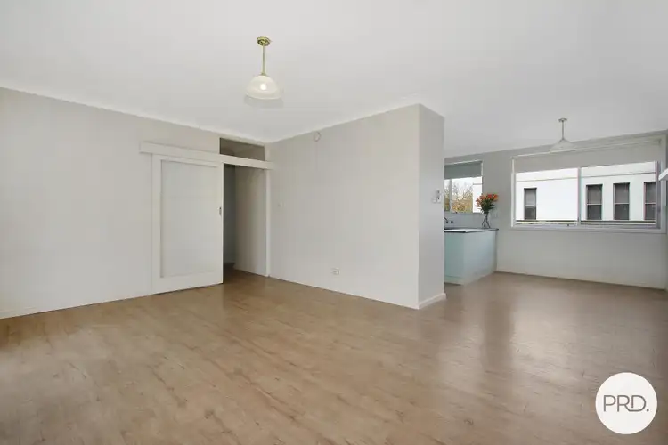 Fourth view of Homely unit listing, 3/523 Kiewa Place, Albury NSW 2640