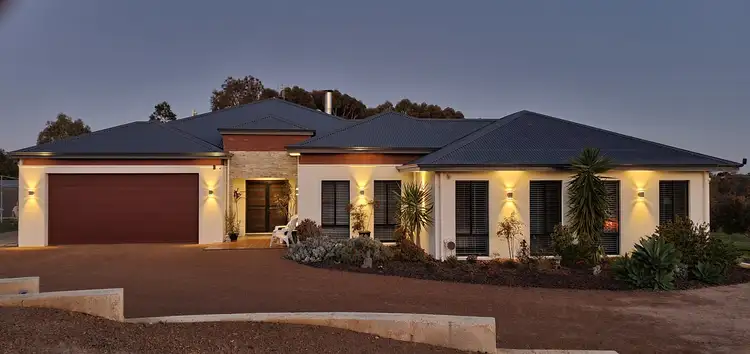 20 Hebrides Close, Quindalup WA 6281