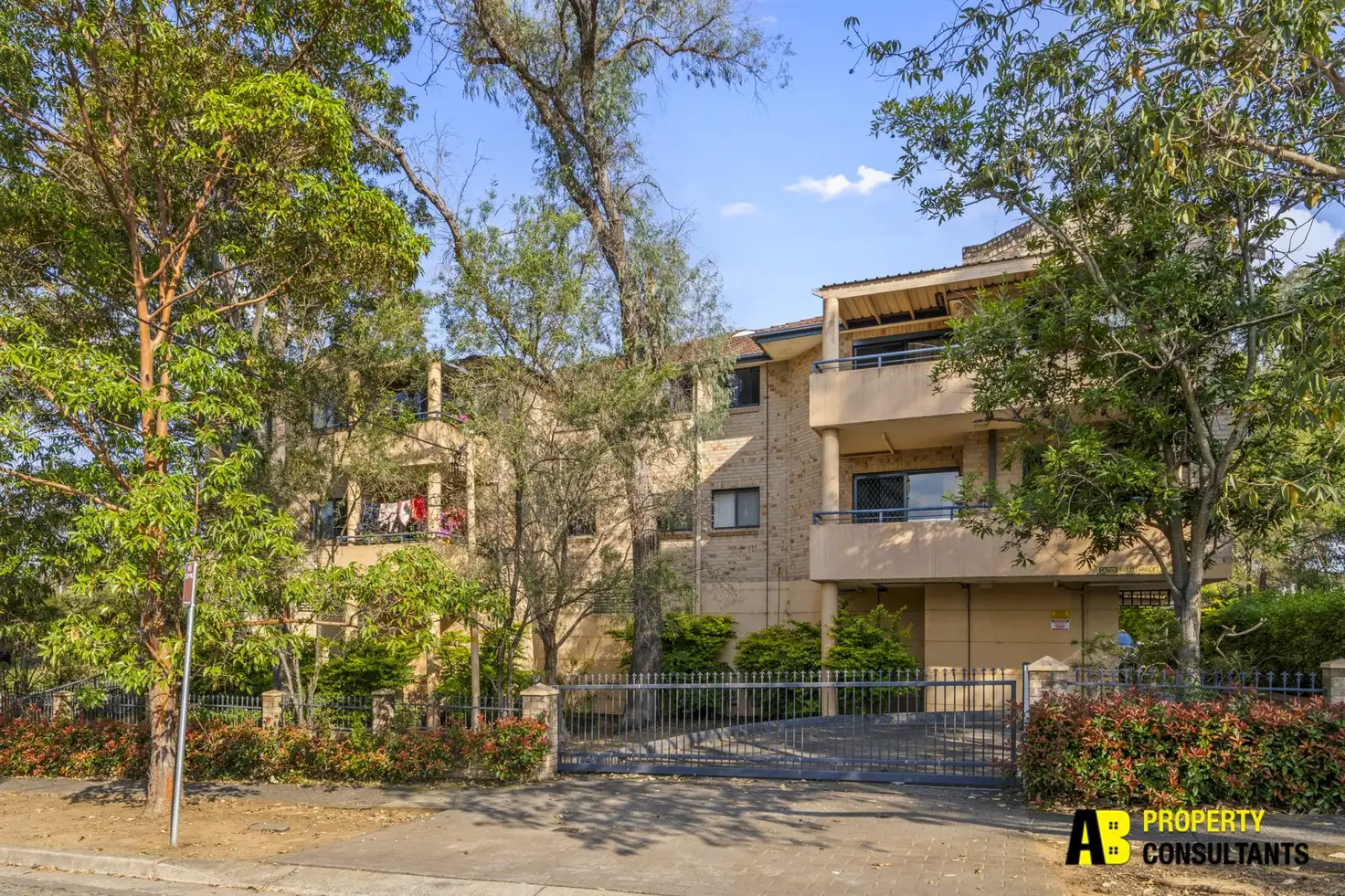 Main view of Homely unit listing, 4/2-4 Mia Mia Street, Girraween NSW 2145