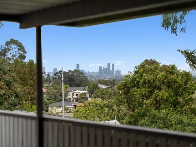 1008 South Pine Road, Everton Hills QLD 4053