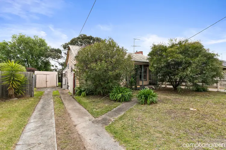 15 & 15A Tate Street, Thomson VIC 3219