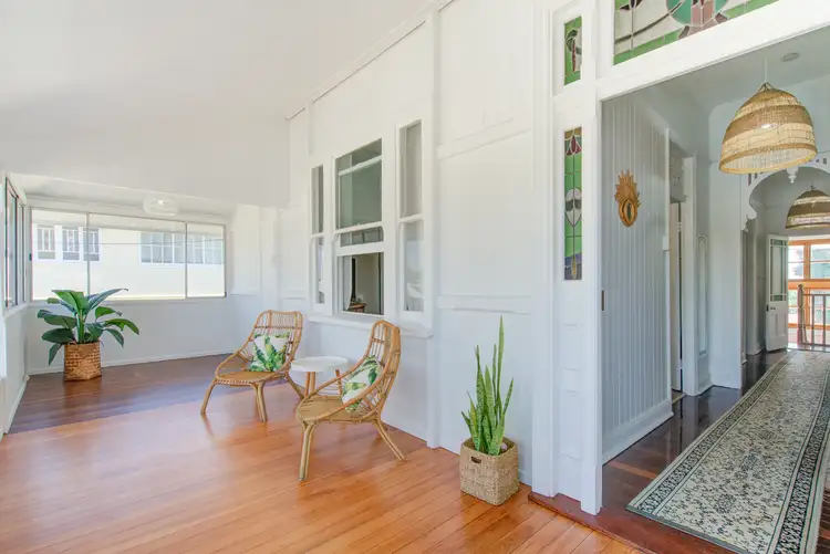 22 Gordon Parade, Manly QLD 4179