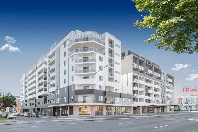 69-73 Elizabeth Drive