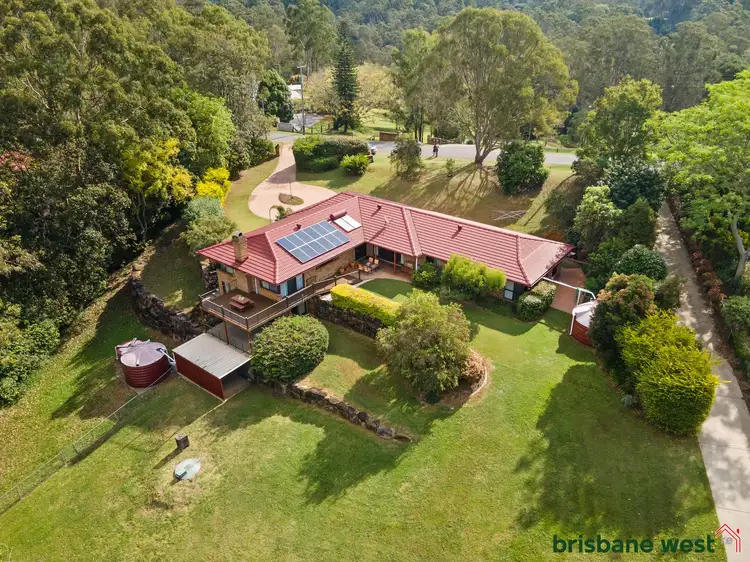 133 Boscombe Road, Brookfield QLD 4069