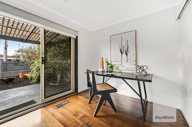 Sixth view of Homely house listing, 5 Leura Court, Gladstone Park VIC 3043