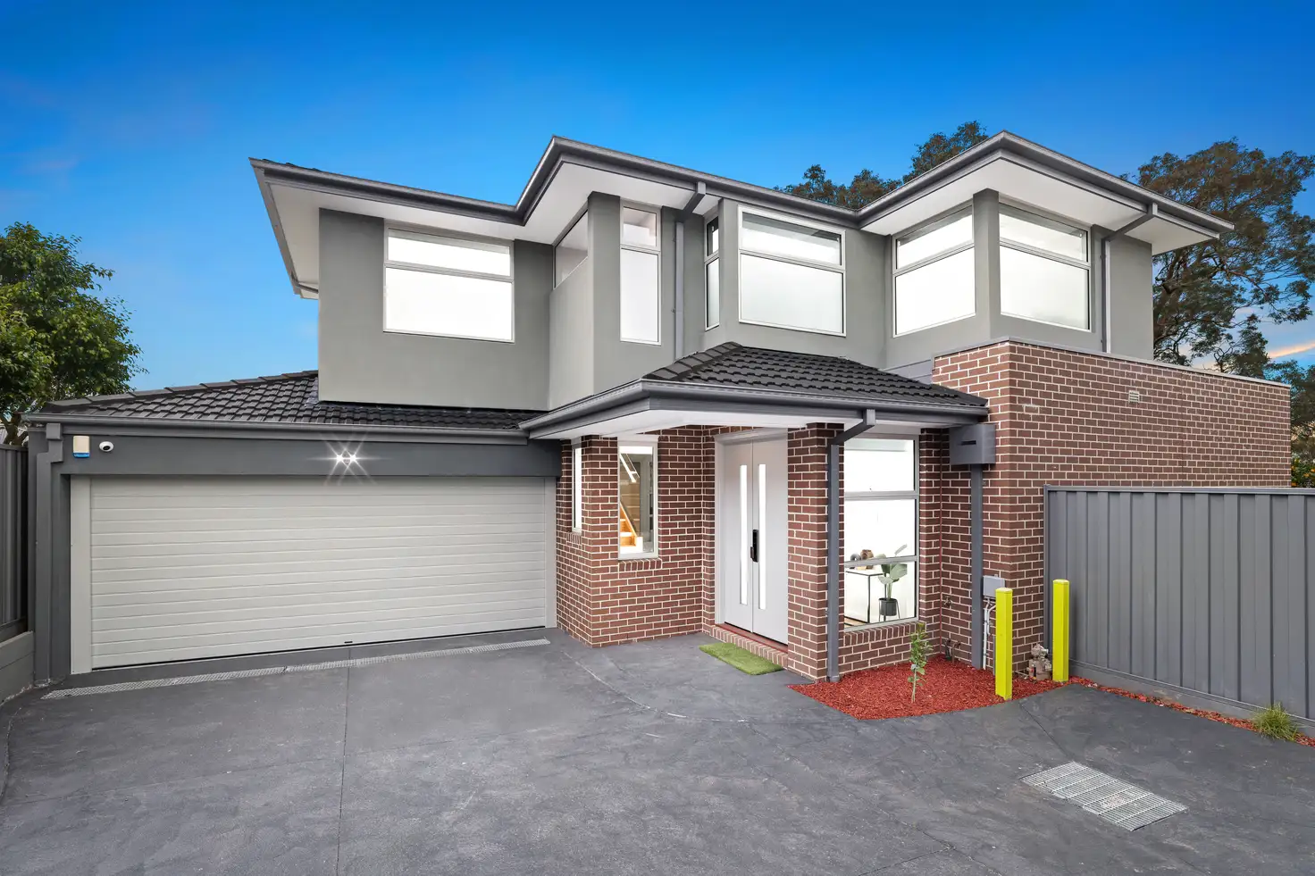 Main view of Homely townhouse listing, 2/13 Folkstone Crescent, Ferntree Gully VIC 3156