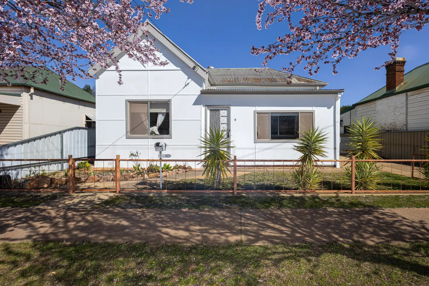 Main view of Homely house listing, 64 Hoskins Street, Temora NSW 2666