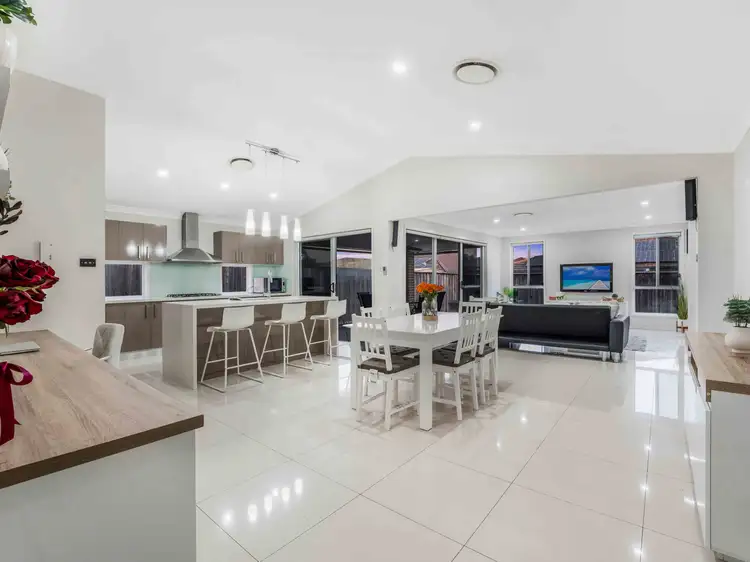 Fourth view of Homely house listing, 166 Rosedale Circuit, Carnes Hill NSW 2171