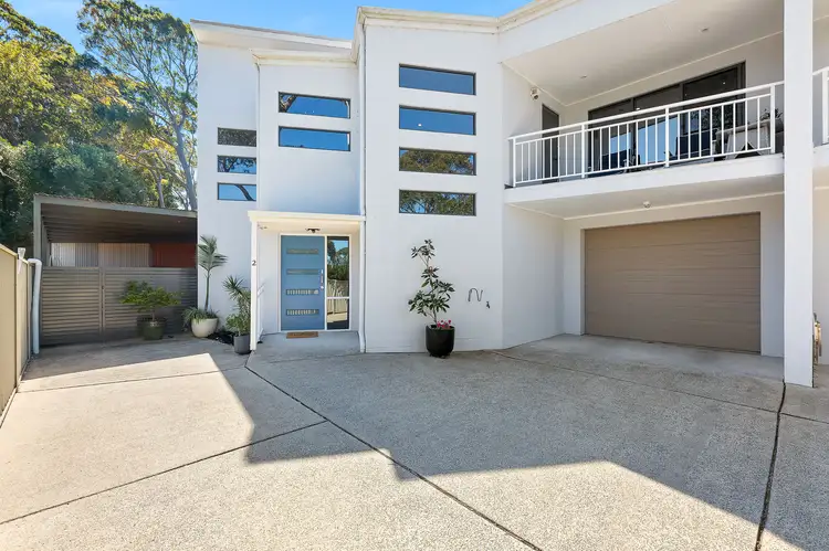 2/12 Tallawang Avenue, Malua Bay NSW 2536