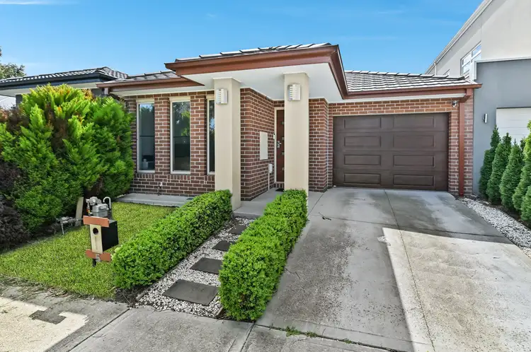 5 Swallowtail Avenue