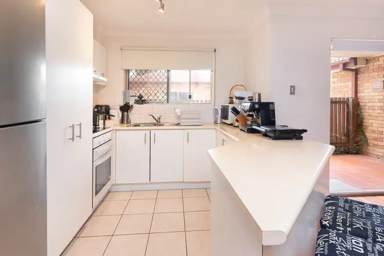 Sixth view of Homely unit listing, 2/169 Nudgee Road, Ascot QLD 4007