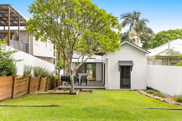 143 Empress Terrace, Bardon QLD 4065