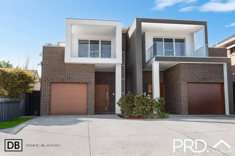 813 Henry Lawson Drive, Picnic Point NSW 2213