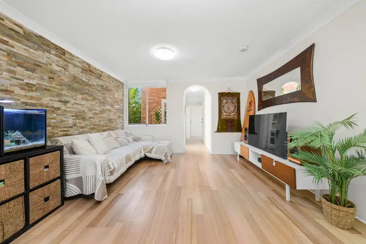 Main view of Homely unit listing, 2/48 Portland Crescent, Maroubra NSW 2035