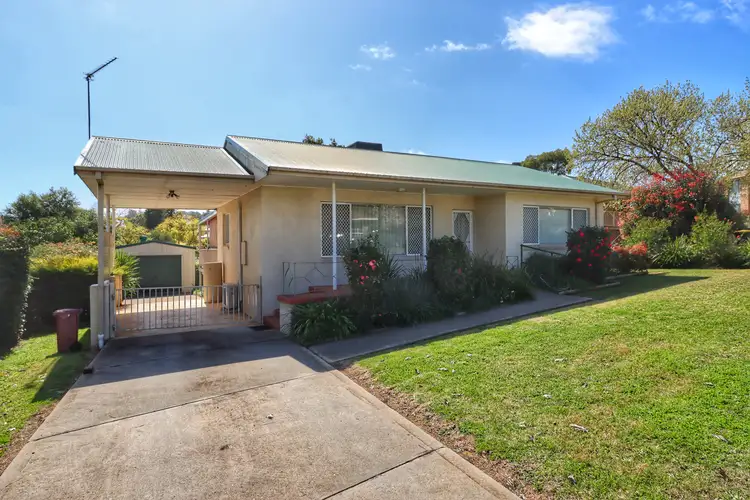 2 Lentara Street, Cowra NSW 2794